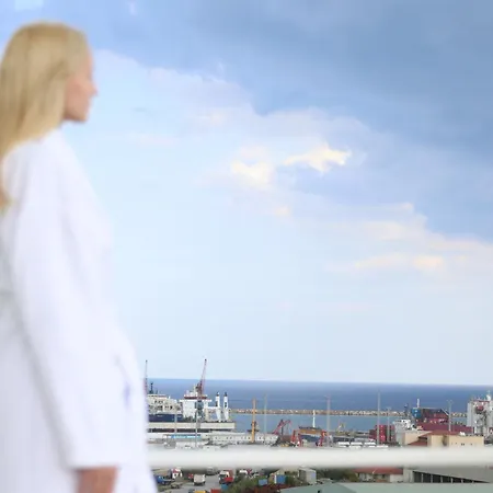 Port View 3* 파마구스타
