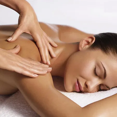 Port View 3* 파마구스타