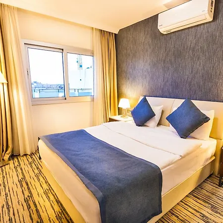 Port View 3* Famagusta (Northern Cyprus)